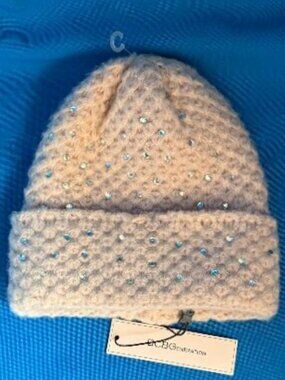 NEW $68 BCBG BLUSH PINK BEANIE W/ BEAUTIFUL RHINESTONE TYPE BLING BCBGENERATION